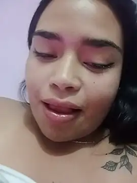 Violett Cinnamon online show from July 2, 2026, 2:22 am