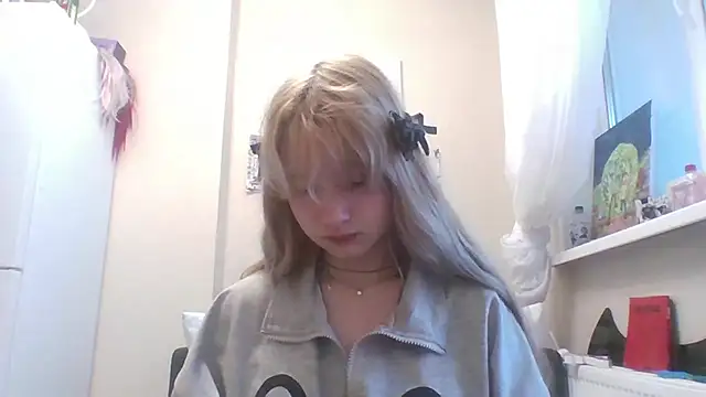 DinaKolter online show from June 30, 2026, 4:19 pm