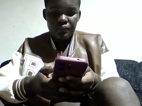 Sassylilmama online show from June 11, 2026, 2:44 am