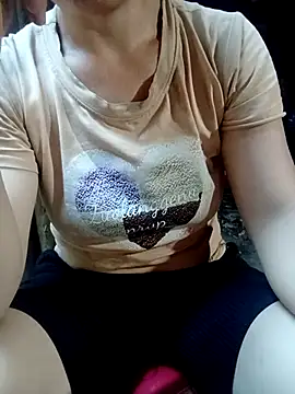 Snapshot of cheooo_sexy chatting on July 1, 2026, 11:26 pm cheooo sexy online show from July 1, 2026, 11:26 pm