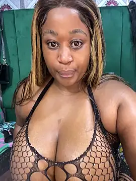 Curveybubbles23 online show from June 28, 2026, 1:33 am