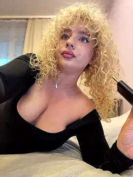 Snapshot of Khalee_syyy chatting on July 17, 2026, 5:51 pm Khalee syyy online show from July 17, 2026, 5:51 pm