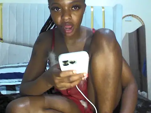 Lilmamaspark online show from June 21, 2026, 6:54 pm