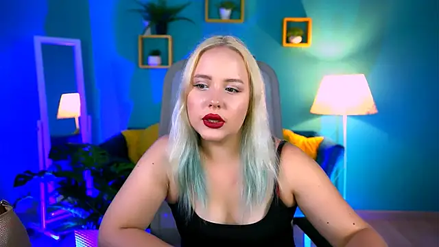 stellawatts online show from June 14, 2026, 8:05 am
