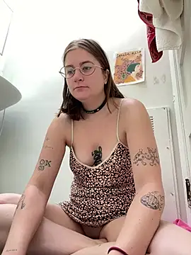 mclacy online show from July 12, 2026, 1:02 pm