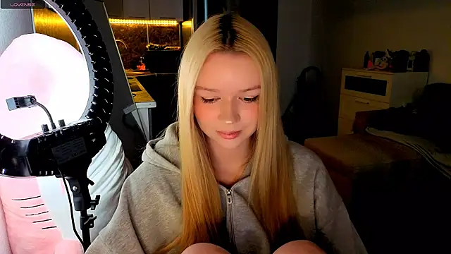 Snapshot of viyy chatting on July 16, 2026, 5:08 pm viyy online show from July 16, 2026, 5:08 pm