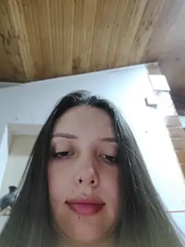 Snapshot of Bella_Karoline chatting on July 8, 2026, 11:53 pm Bella Karoline online show from July 8, 2026, 11:53 pm