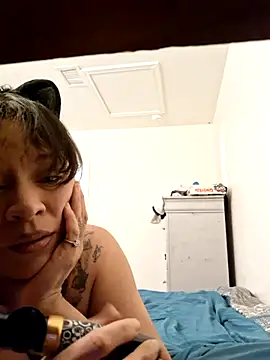 Snapshot of Joanshines chatting on July 8, 2026, 10:09 am Joanshines online show from July 8, 2026, 10:09 am