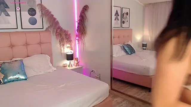 Marilyn Rosex online show from July 22, 2026, 3:31 am