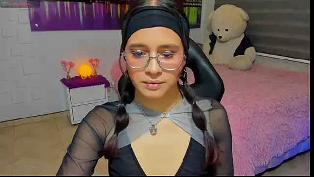 kumikoxxx online show from June 23, 2026, 4:54 am