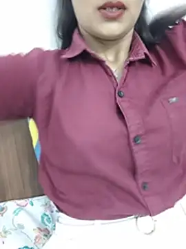 Snapshot of Ritika_jha01 chatting on July 7, 2026, 5:32 am Ritika jha01 online show from July 7, 2026, 5:32 am
