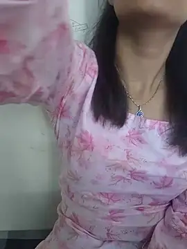Snapshot of Ritika_jha01 chatting on July 18, 2026, 6:39 am Ritika jha01 online show from July 18, 2026, 6:39 am