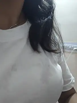 Snapshot of Ritika_jha01 chatting on July 25, 2026, 4:37 pm Ritika jha01 online show from July 25, 2026, 4:37 pm
