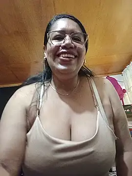 Emilif  online show from June 21, 2026, 4:31 pm