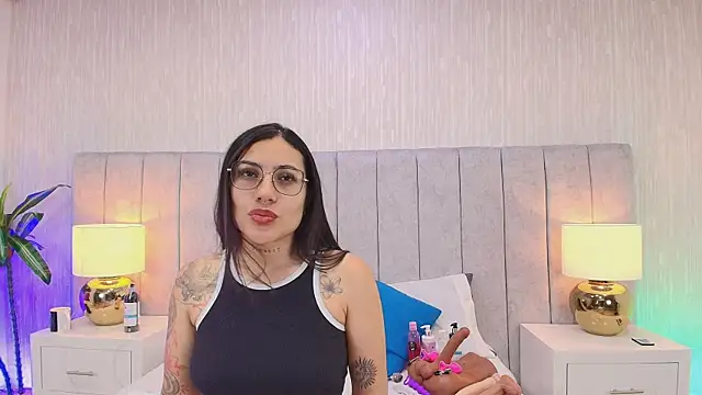 Tesalove 606 online show from June 24, 2026, 4:55 am