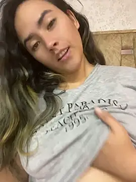 sophia pink17 online show from July 3, 2026, 1:39 pm