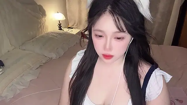 xinxinbabyisme online show from June 14, 2026, 2:41 pm