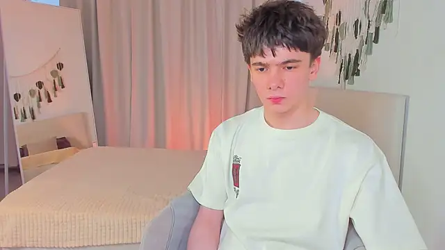 Ethan Crowe online show from July 28, 2026, 4:50 pm
