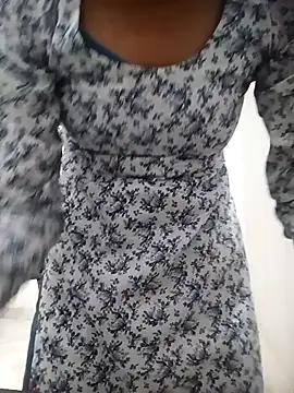 Riya cum33 online show from August 3, 2026, 5:27 pm