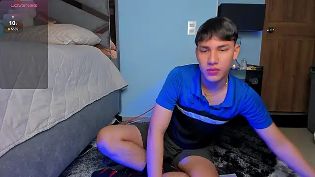 Angel  TheKing online show from August 6, 2026, 2:24 am