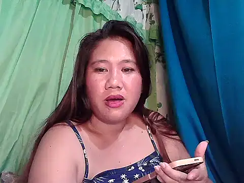 Islandbabe22 online show from July 27, 2026, 2:02 pm