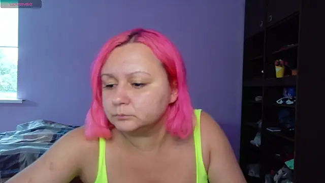 Velvet Rosse online show from July 7, 2026, 2:43 pm