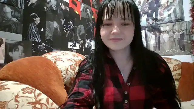LittilePrincess online show from June 19, 2026, 8:45 pm