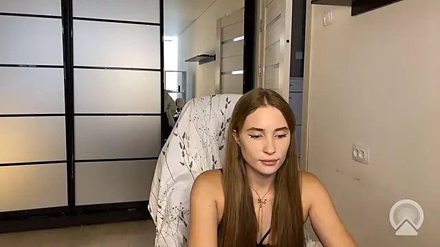 Snapshot of Miss_Luna_meow chatting on August 1, 2026, 10:36 am Miss Luna meow online show from August 1, 2026, 10:36 am