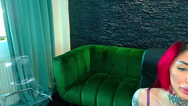 CassyFoxyy online show from July 12, 2026, 4:25 am