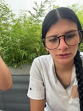 Mia Alanna online show from June 22, 2026, 7:11 pm