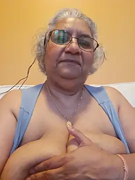 MistressRetribution online show from July 3, 2026, 11:44 pm