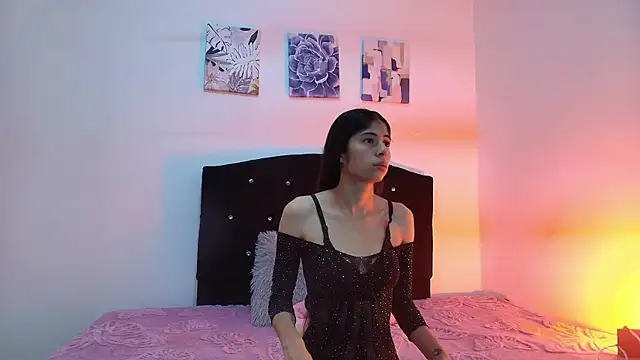 Dahlia  Vixen online show from July 11, 2026, 11:24 am