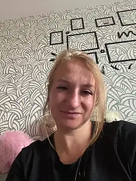 Emilia ki online show from July 20, 2026, 1:13 pm