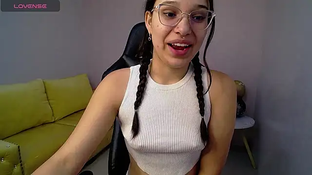 Lia Rose ch online show from July 2, 2026, 12:22 pm