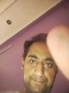 chuby38male online show from August 1, 2026, 2:22 am