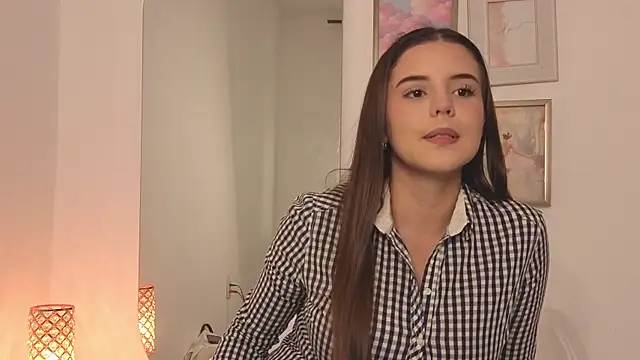 Snapshot of Isabellebotero chatting on June 23, 2026, 2:59 pm Isabellebotero online show from June 23, 2026, 2:59 pm