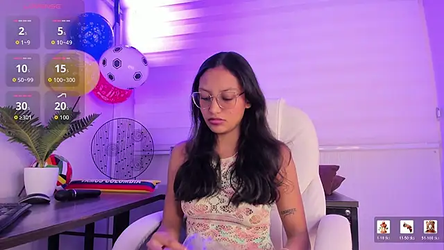 Snapshot of emma_brooks_ chatting on June 26, 2026, 8:02 pm emma brooks online show from June 26, 2026, 8:02 pm