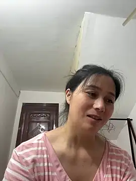 Snapshot of suyabb chatting on June 21, 2026, 12:24 am suyabb online show from June 21, 2026, 12:24 am