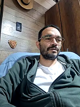 Sam hot01 online show from July 28, 2026, 1:32 pm
