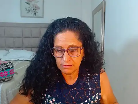 Snapshot of juanitaaxoox chatting on July 18, 2026, 1:37 pm juanitaaxoox online show from July 18, 2026, 1:37 pm