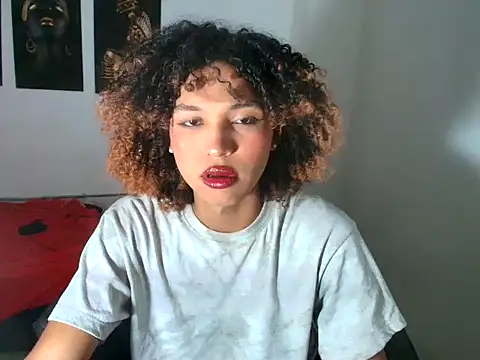 Elianisbigcock online show from June 26, 2026, 4:06 am
