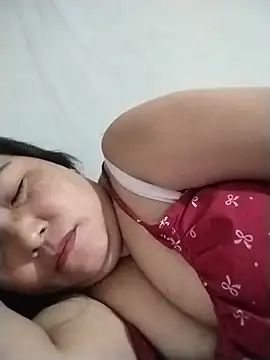 Naaya8109 online show from July 28, 2026, 3:21 pm
