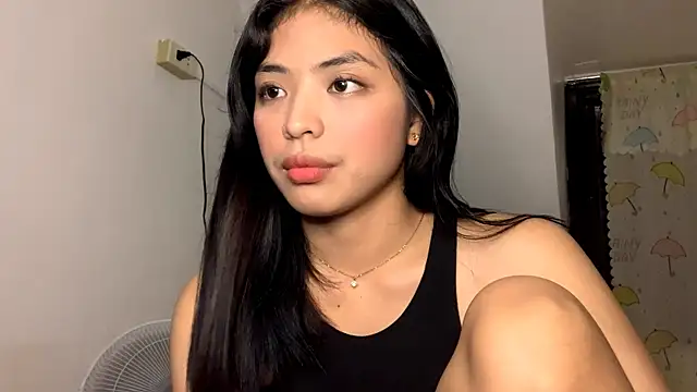 Hazelanne online show from July 16, 2026, 1:17 pm