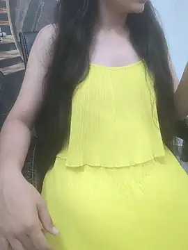 sushmita0 online show from July 19, 2026, 2:32 pm