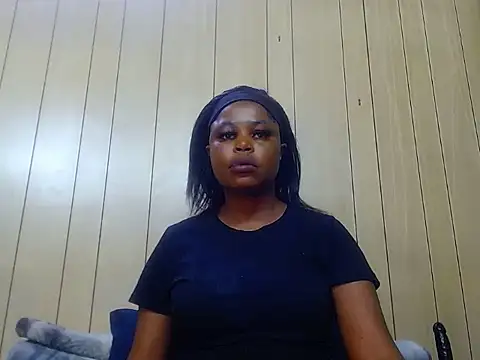 spicykittyy online show from June 25, 2026, 6:34 pm