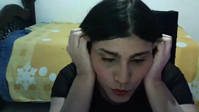 Snapshot of CarolinaMoretti chatting on August 4, 2026, 11:40 pm CarolinaMoretti online show from August 4, 2026, 11:40 pm