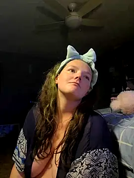 Kinkycpl 69 online show from June 22, 2026, 4:31 am