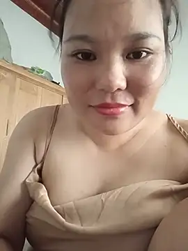 Holy-mi online show from July 18, 2026, 4:38 am