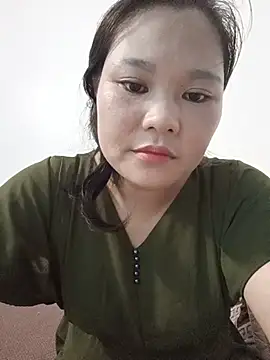 Holy-mi online show from August 7, 2026, 3:52 am