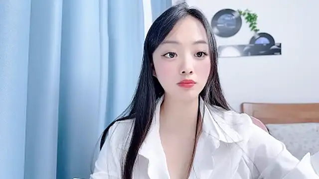 Winnie666999 online show from June 27, 2026, 12:22 pm